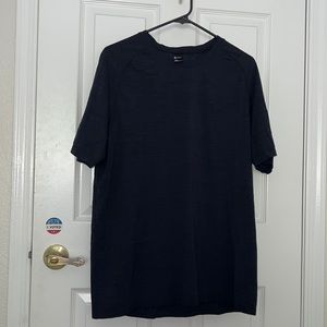 Men’s Zella workout shirt